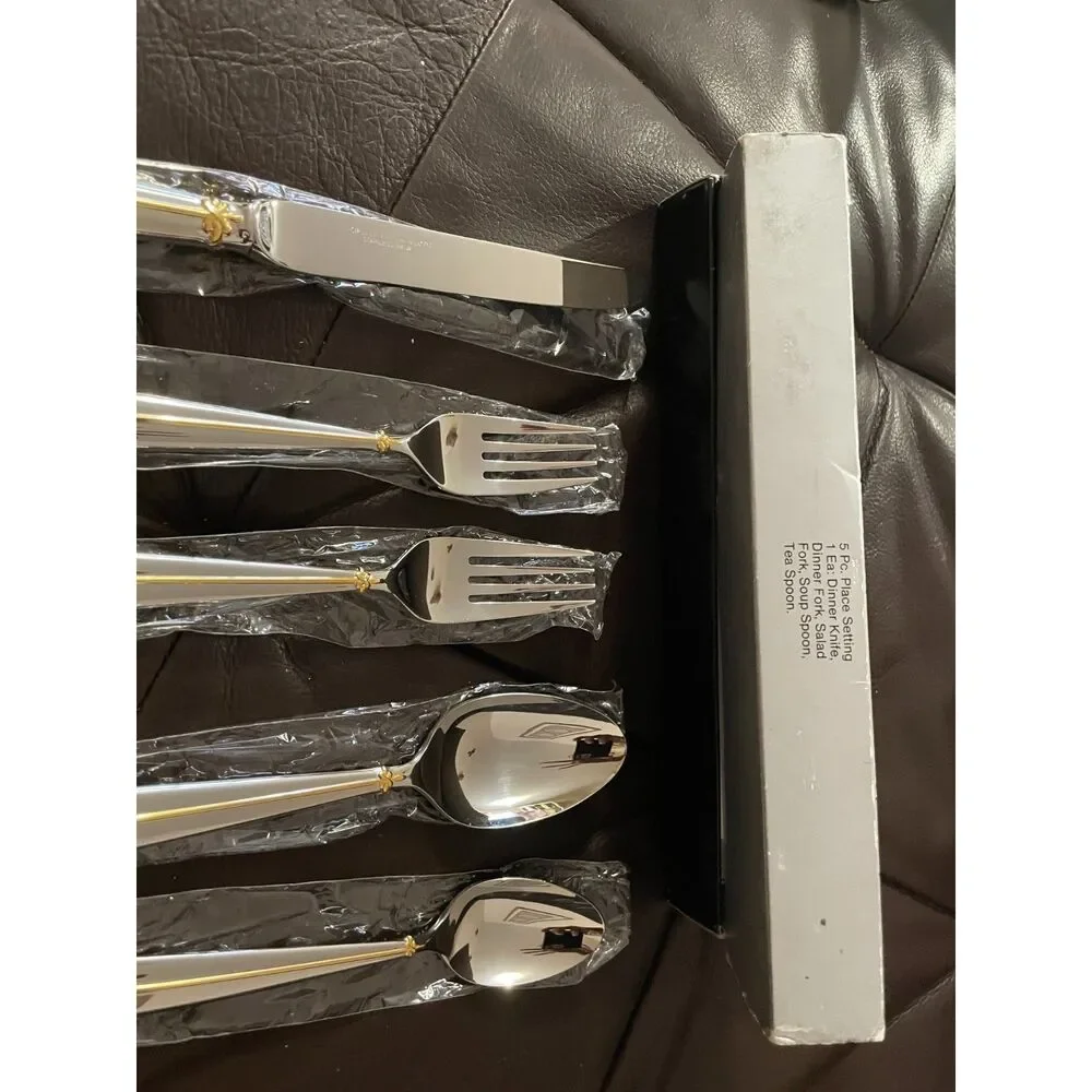 Mikasa Trapunto D’Oro Gold 5 Pc Place Setting Flatware Set 18/8 Japan NEW NOS
